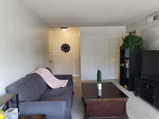 Photo #1: 6750629 Listing 