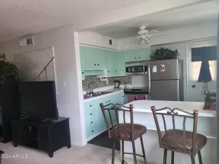 Photo #3: 6750629 Listing 