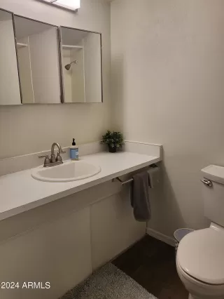 Photo #5: 6750629 Listing 