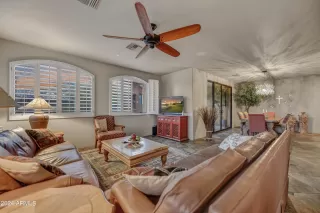 Photo #4: 6750698 Listing