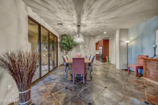 Photo #6: 6750698 Listing