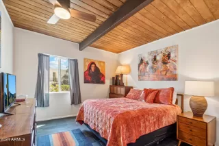 Photo #5: 6751011 Listing