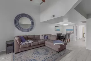 Photo #2: 6751023 Listing