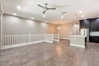 Photo #5: 6751077 Listing