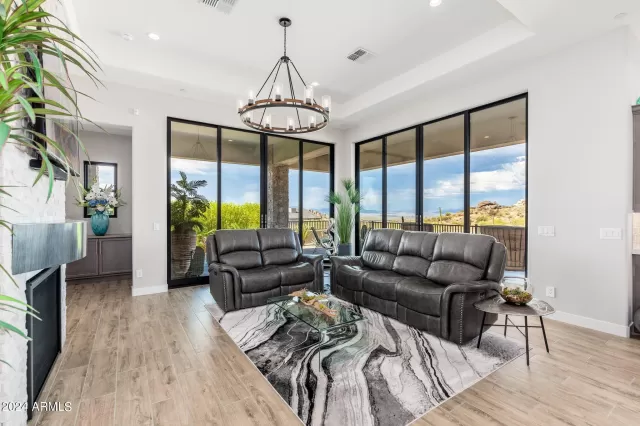 MLS: 6751182 Condo For Sale