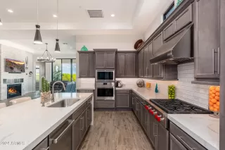 Photo #2: 6751182 Listing 