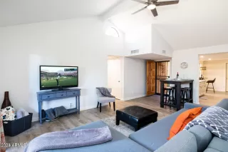 Photo #1: 6751329 Listing 