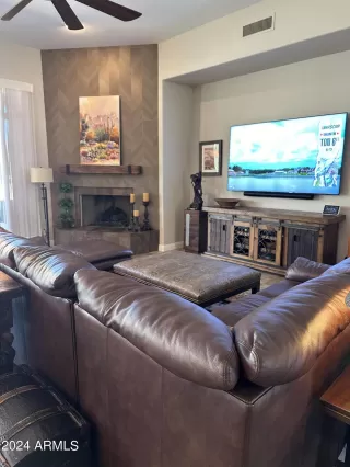 Photo #1: 6751467 Listing