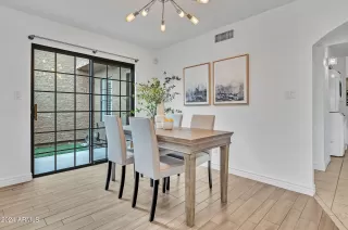 Photo #5: 6751845 Listing