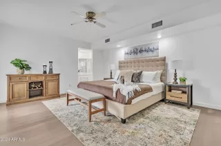 Photo #6: 6751845 Listing