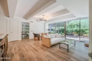 Photo #2: 6751984 Listing 