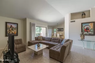 Photo #3: 6752033 Listing