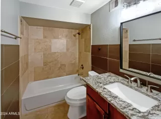 Photo #4: 6752055 Listing