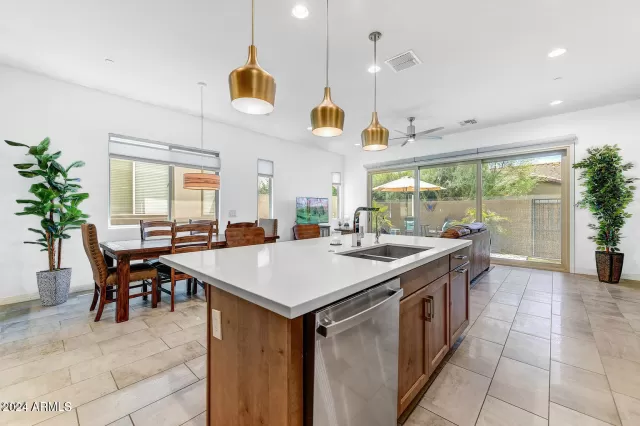 MLS: 6752130 Condo For Sale