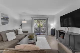 Photo #3: 6752232 Listing 