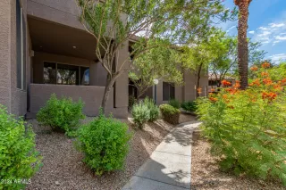 Photo #5: 6752271 Listing