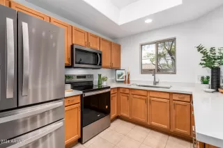 Photo #6: 6752271 Listing