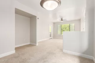 Photo #4: 6752315 Listing