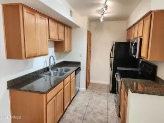 Photo #6: 6752441 Listing