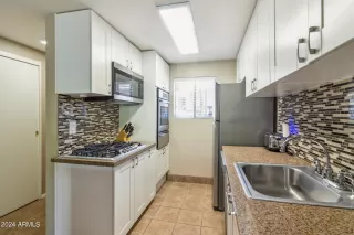 Photo #2: 6752673 Listing