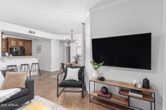 MLS: 6752712 Condo For Sale