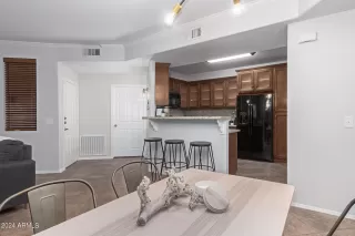 Photo #3: 6752712 Listing 