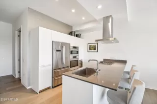 Photo #2: 6752799 Listing 