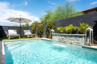 Photo #2: 6753100 Listing