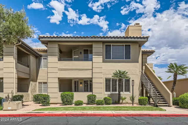 MLS: 6753110 Condo For Sale