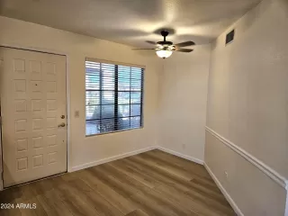 Photo #4: 6753358 Listing