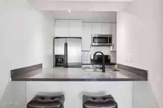 Photo #4: 6753636 Listing