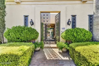 Photo #1: 6753682 Listing 