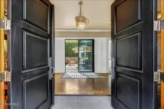 Photo #2: 6753682 Listing 
