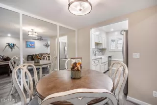 Photo #4: 6753700 Listing