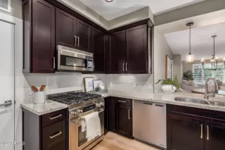 Photo #6: 6753847 Listing 