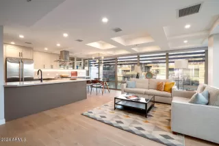 Photo #5: 6753876 Listing