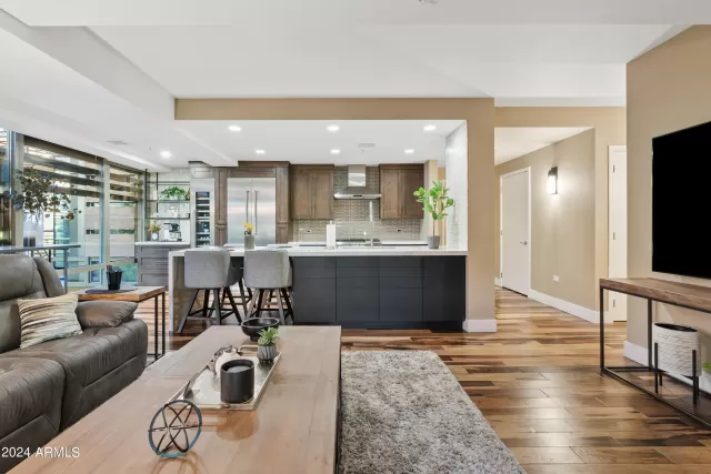 MLS: 6753877 Condo For Sale