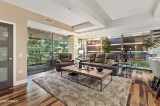 Photo #2: 6753877 Listing