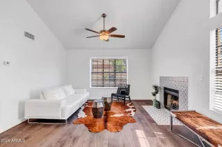 Photo #5: 6753908 Listing