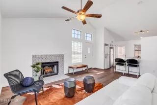 Photo #6: 6753908 Listing