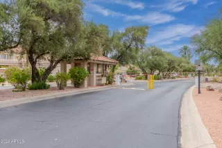 Photo #2: 6754164 Listing