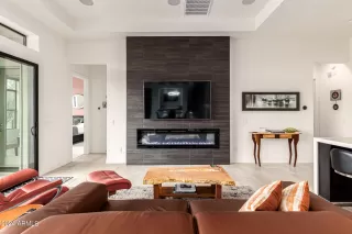 Photo #6: 6754268 Listing