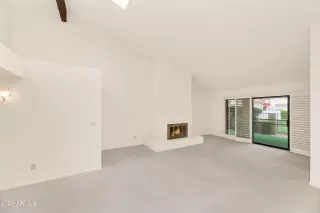 Photo #6: 6754335 Listing