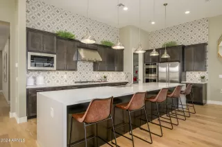 Photo #6: 6754806 Listing