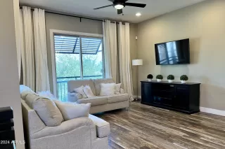 Photo #3: 6754945 Listing