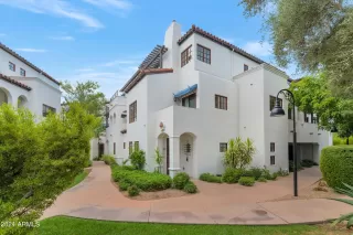 Photo #2: 6755005 Listing