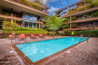 Photo #2: 6755021 Listing 