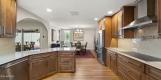 Photo #5: 6755189 Listing