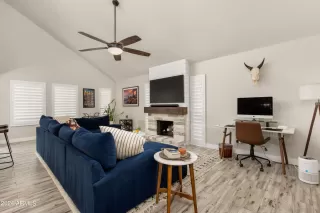 Photo #3: 6755448 Listing