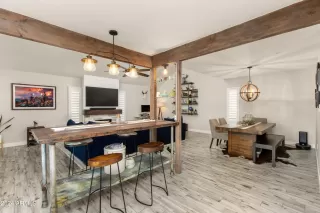 Photo #4: 6755448 Listing